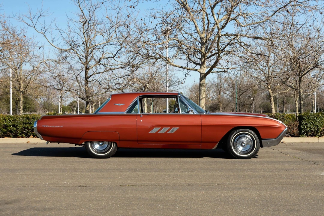 1963 Ford Thunderbird 3rd Gen - Image 8 of 31