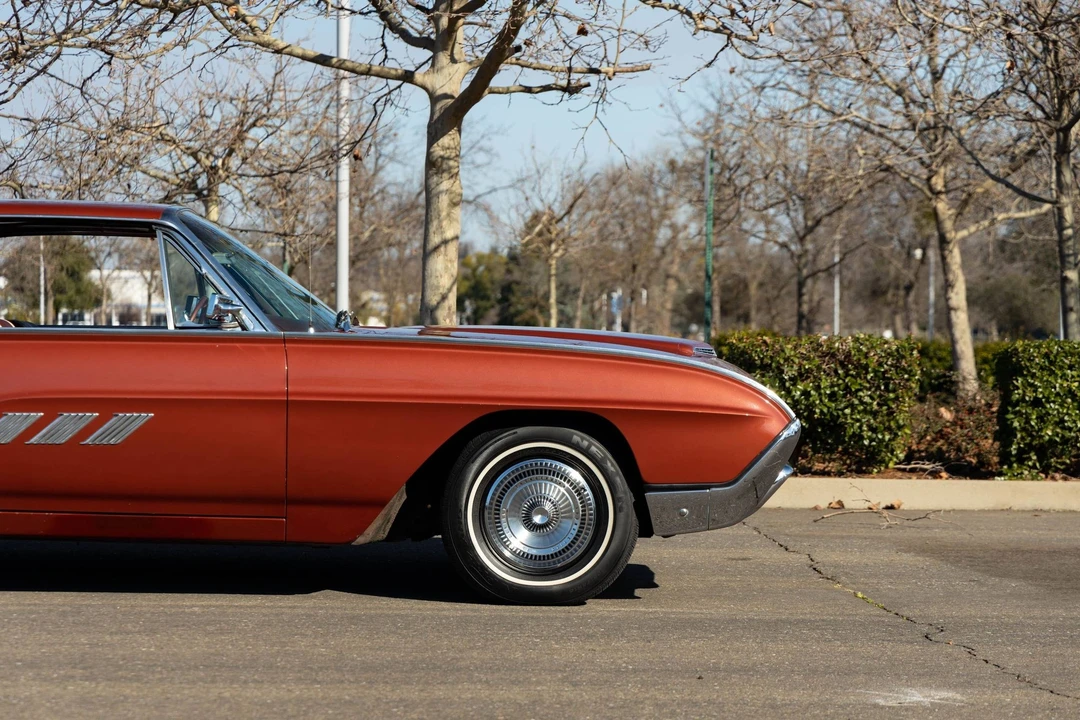 1963 Ford Thunderbird 3rd Gen - Image 10 of 31