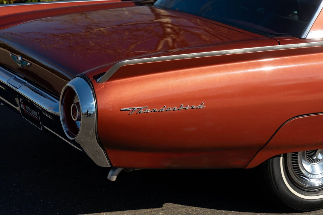 1963 Ford Thunderbird 3rd Gen - Image 18 of 31