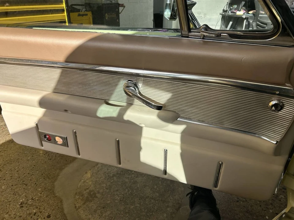 1963 Ford Thunderbird 3rd Gen - Image 8 of 12