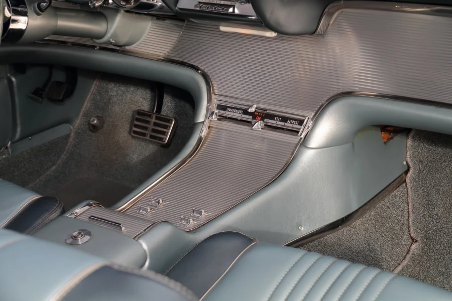 1963 Ford Thunderbird 3rd Gen - Image 28 of 31