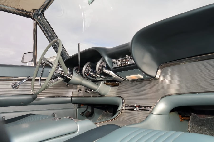 1963 Ford Thunderbird 3rd Gen - Image 26 of 31
