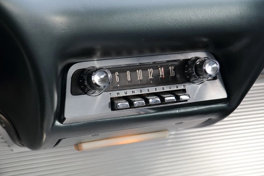 1963 Ford Thunderbird 3rd Gen - Image 24 of 31