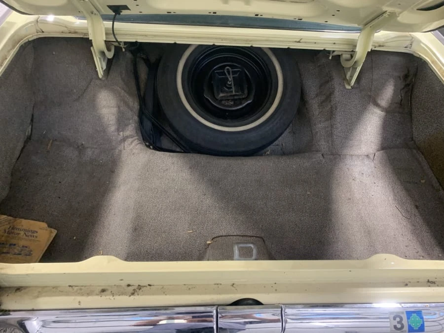 1963 Ford Thunderbird 3rd Gen - Image 27 of 28