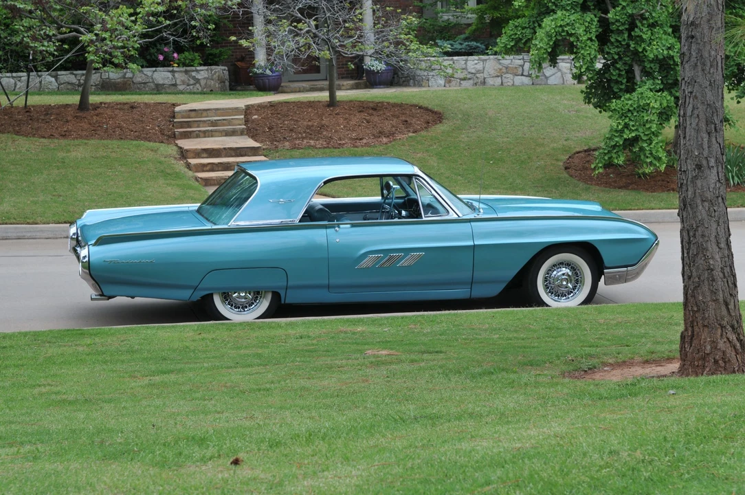 1963 Ford Thunderbird 3rd Gen - Image 26 of 31