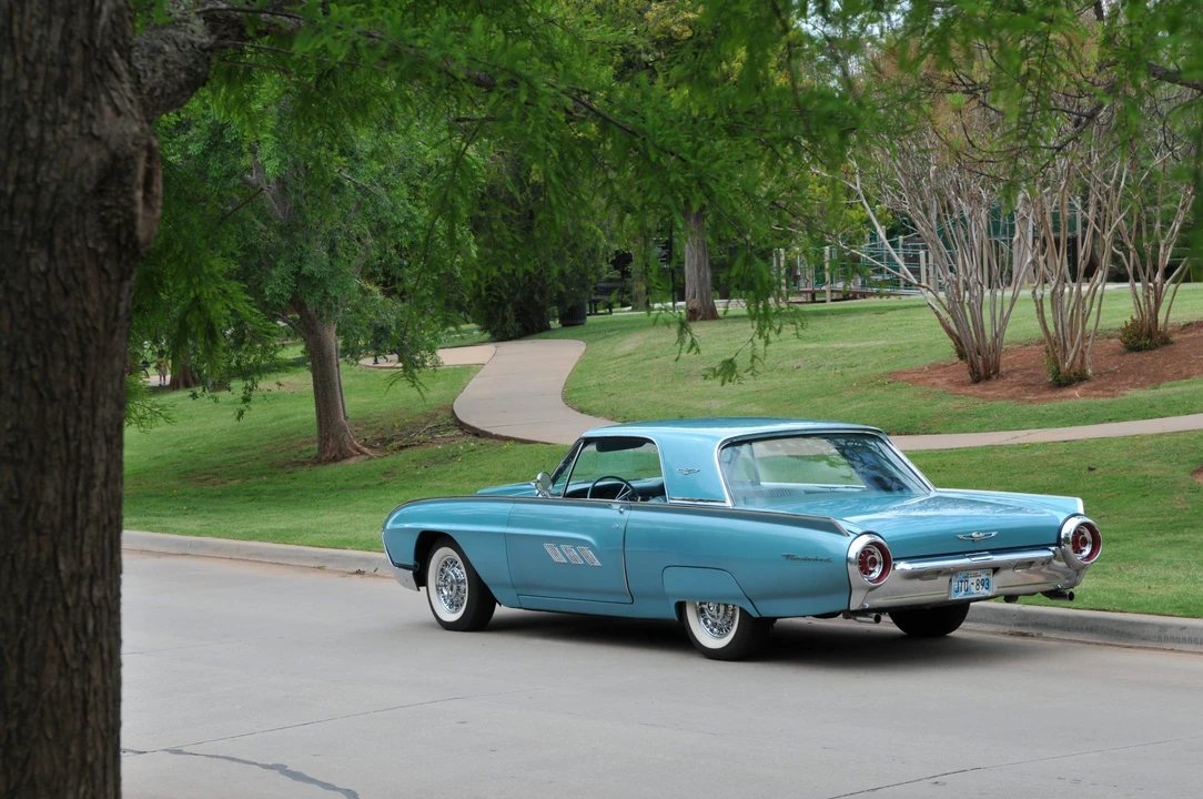 1963 Ford Thunderbird 3rd Gen - Image 11 of 31