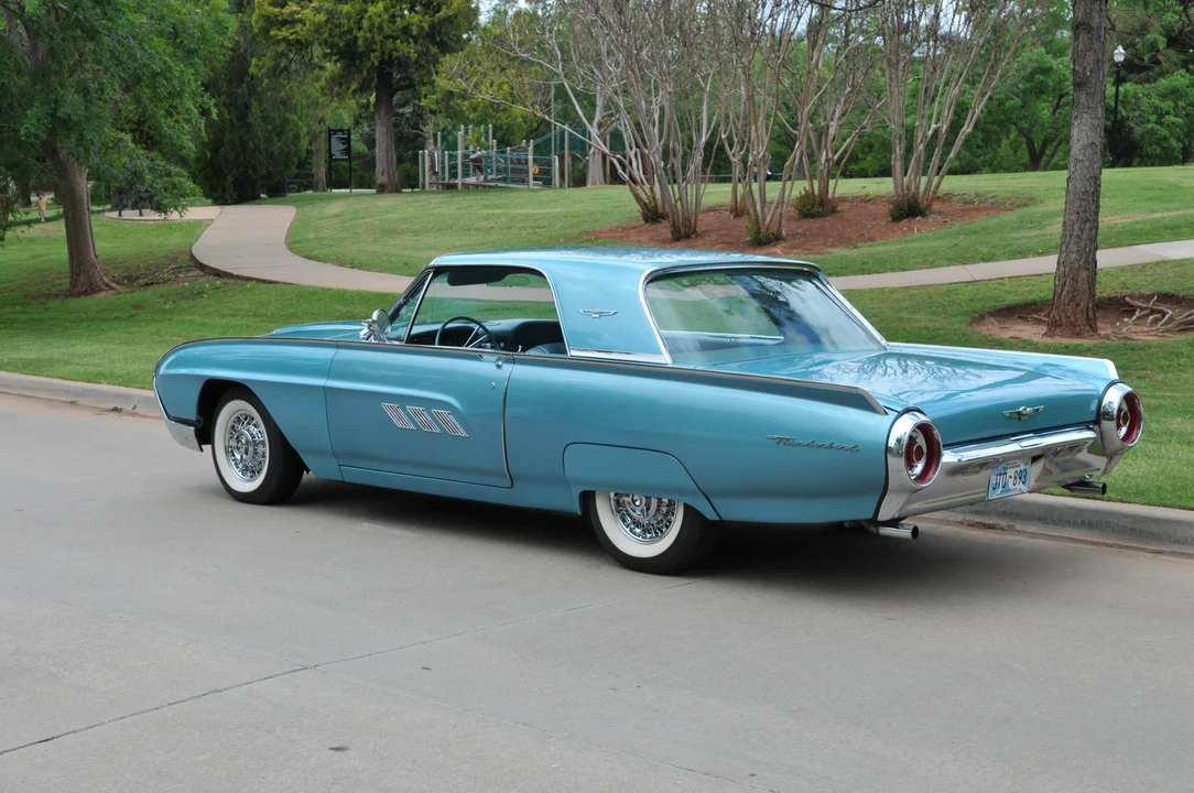 1963 Ford Thunderbird 3rd Gen - Image 10 of 31
