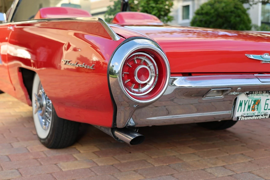 1963 Ford Thunderbird 3rd Gen - Image 19 of 31