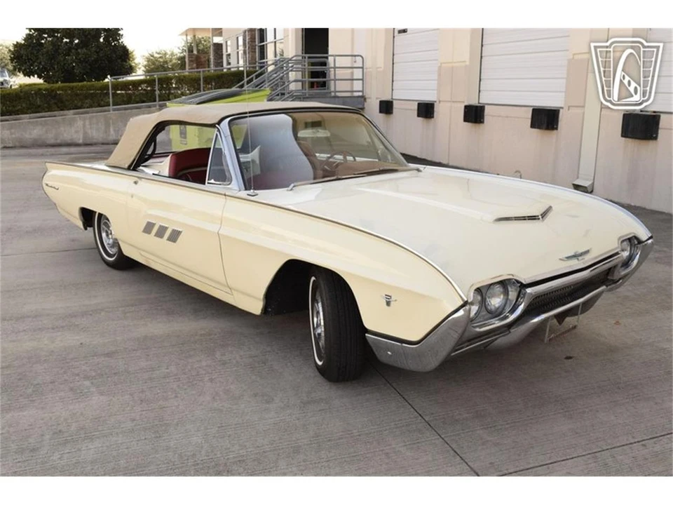 1963 Ford Thunderbird 3rd Gen - Image 21 of 31