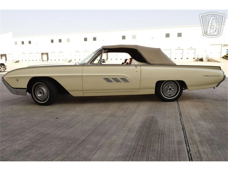 1963 Ford Thunderbird 3rd Gen - Image 6 of 31