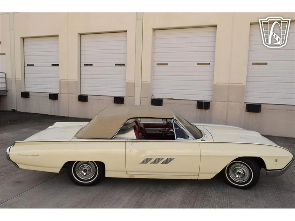 1963 Ford Thunderbird 3rd Gen - Image 17 of 31