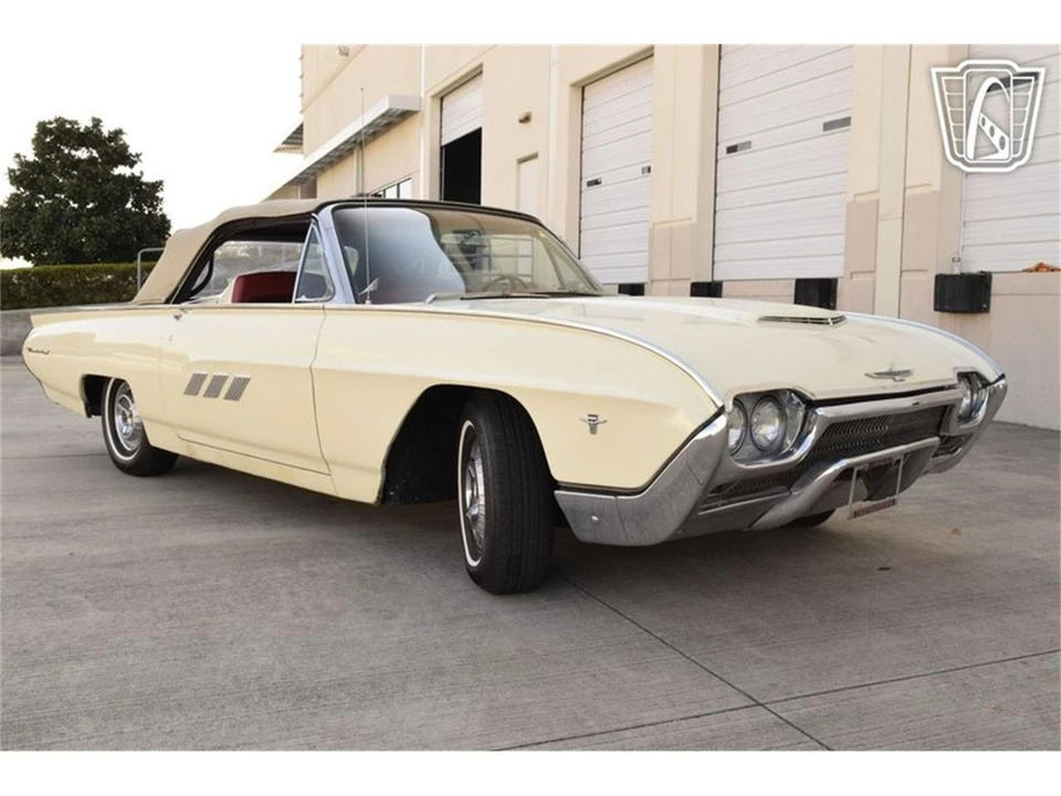 1963 Ford Thunderbird 3rd Gen - Image 22 of 31