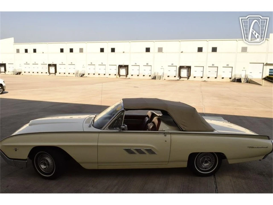 1963 Ford Thunderbird 3rd Gen - Image 3 of 31