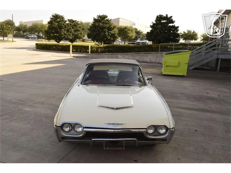 1963 Ford Thunderbird 3rd Gen - Image 23 of 31