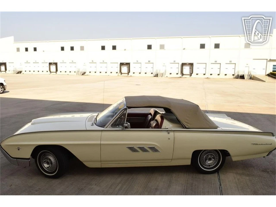 1963 Ford Thunderbird 3rd Gen - Image 4 of 31