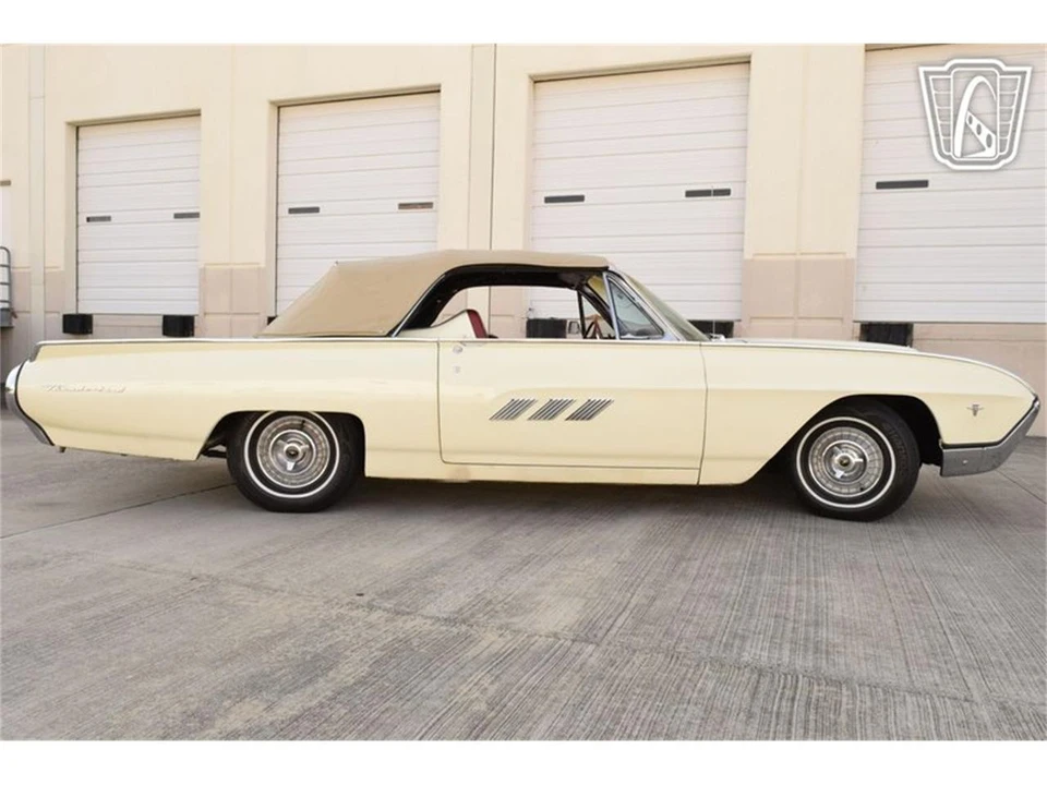 1963 Ford Thunderbird 3rd Gen - Image 19 of 31