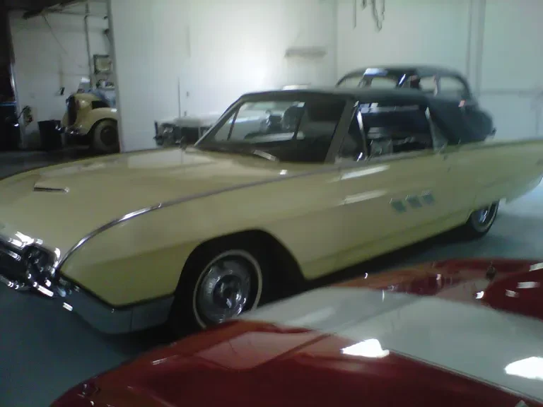 1963 Ford Thunderbird 3rd Gen - Image 2 of 2