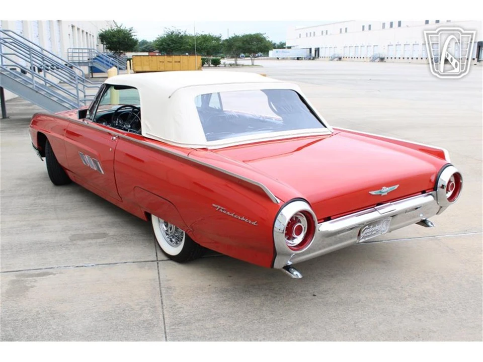 1963 Ford Thunderbird 3rd Gen - Image 16 of 31
