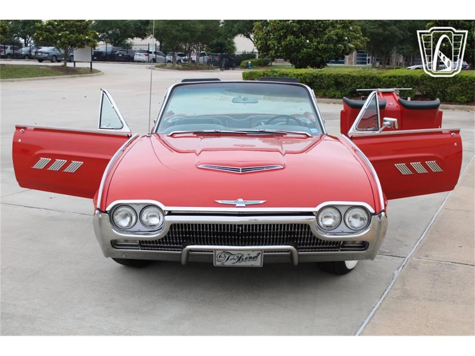 1963 Ford Thunderbird 3rd Gen - Image 6 of 31
