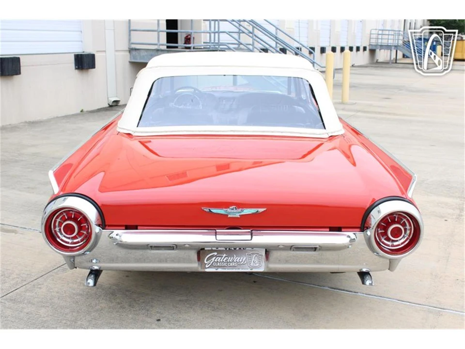 1963 Ford Thunderbird 3rd Gen - Image 19 of 31