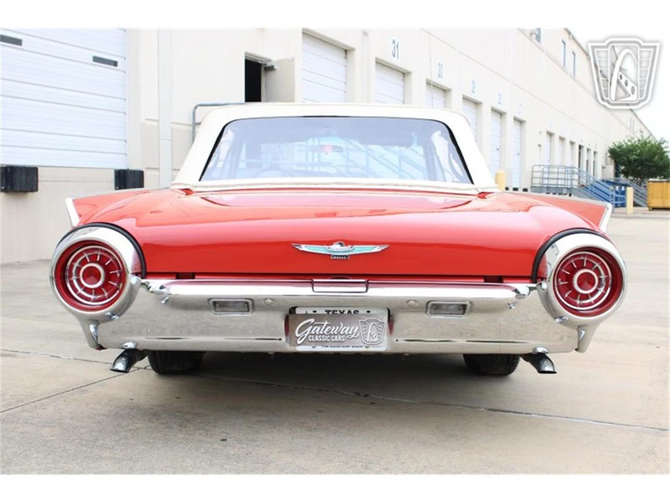 1963 Ford Thunderbird 3rd Gen - Image 20 of 31