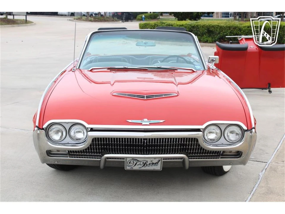 1963 Ford Thunderbird 3rd Gen - Image 5 of 31