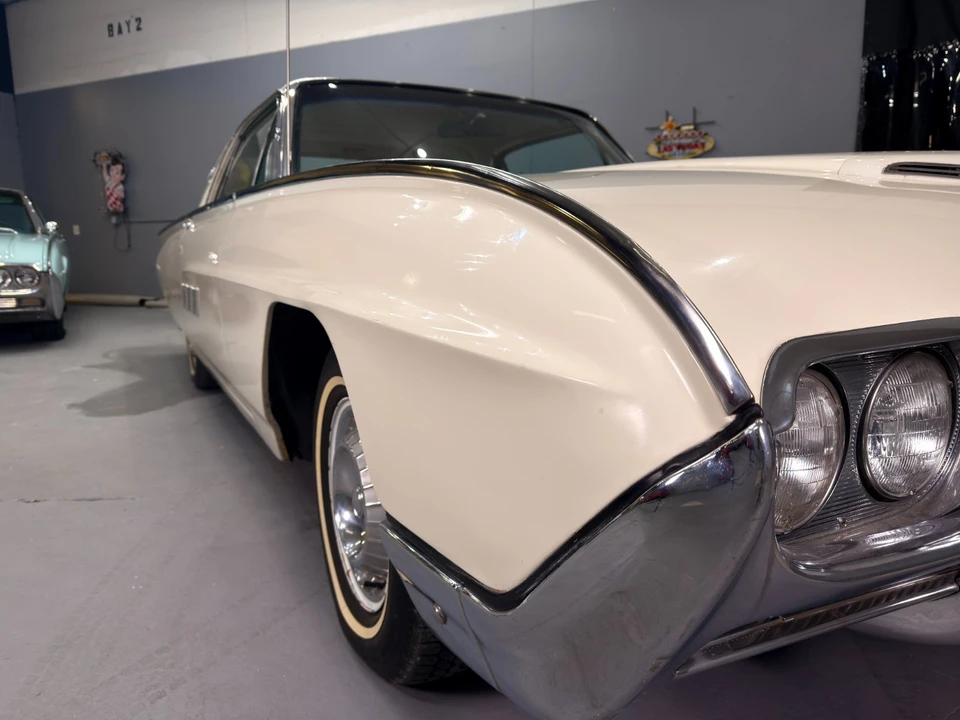 1963 Ford Thunderbird 3rd Gen - Image 4 of 21