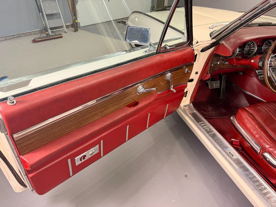 1963 Ford Thunderbird 3rd Gen - Image 19 of 21