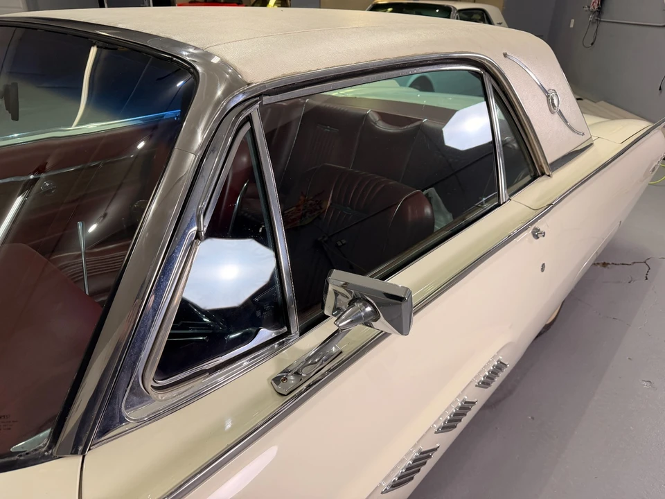 1963 Ford Thunderbird 3rd Gen - Image 16 of 21