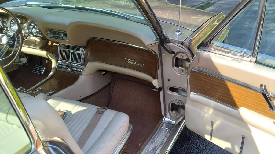 1963 Ford Thunderbird 3rd Gen - Image 4 of 10