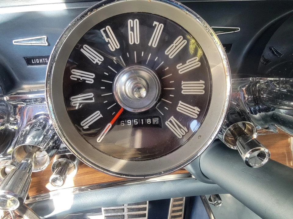 1963 Ford Thunderbird 3rd Gen - Image 25 of 31