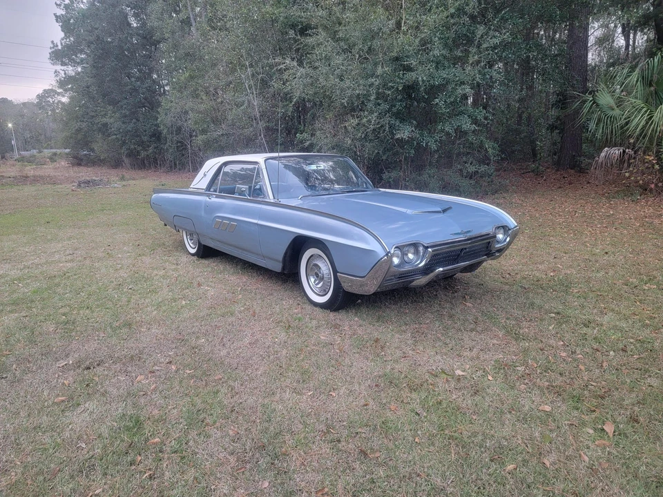 1963 Ford Thunderbird 3rd Gen - Image 11 of 31