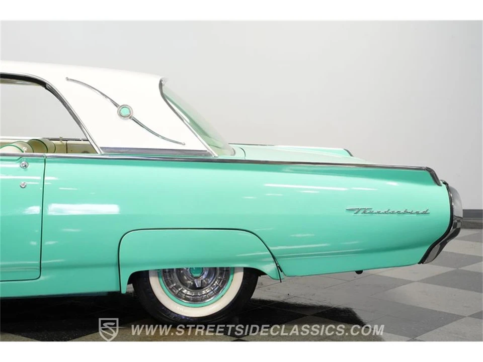 1963 Ford Thunderbird 3rd Gen - Image 23 of 31