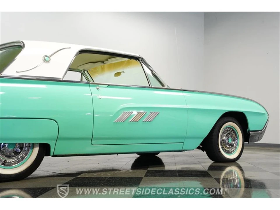 1963 Ford Thunderbird 3rd Gen - Image 27 of 31