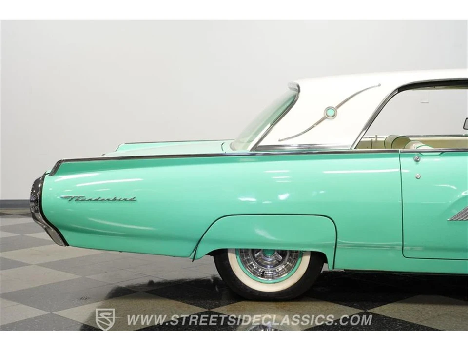 1963 Ford Thunderbird 3rd Gen - Image 28 of 31
