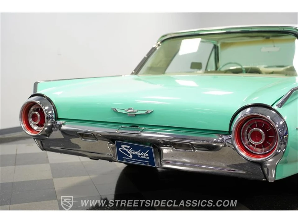 1963 Ford Thunderbird 3rd Gen - Image 25 of 31