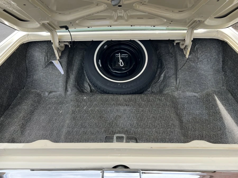 1963 Ford Thunderbird 3rd Gen - Image 10 of 10