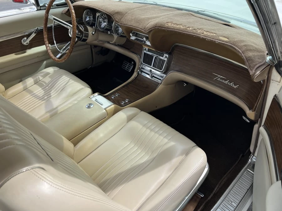 1963 Ford Thunderbird 3rd Gen - Image 6 of 10