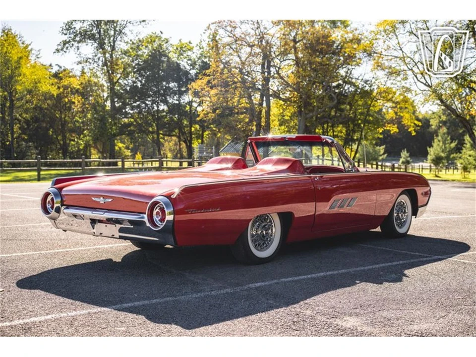 1963 Ford Thunderbird 3rd Gen - Image 16 of 31
