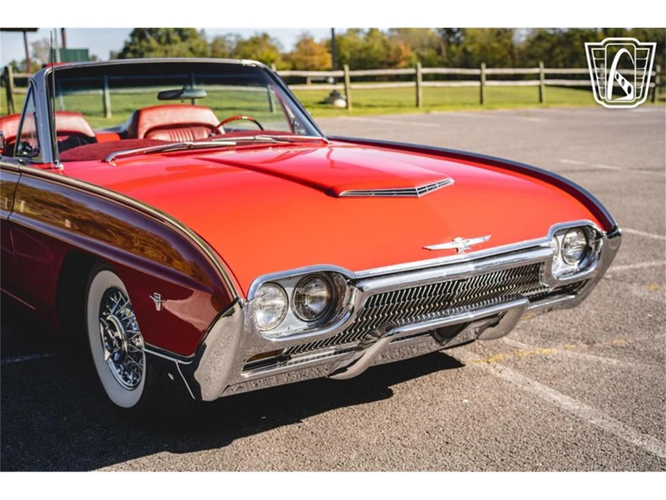 1963 Ford Thunderbird 3rd Gen - Image 28 of 31