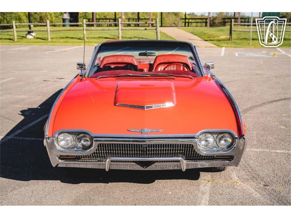 1963 Ford Thunderbird 3rd Gen - Image 24 of 31