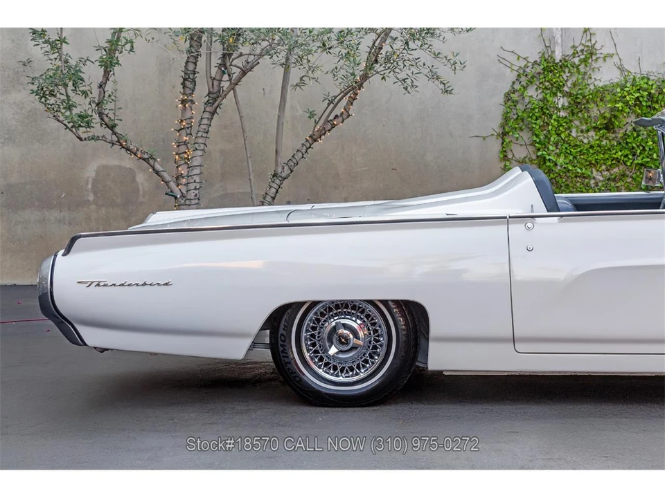 1963 Ford Thunderbird 3rd Gen - Image 16 of 31