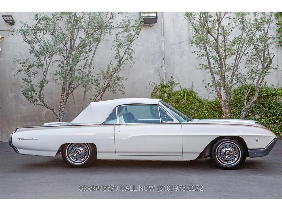 1963 Ford Thunderbird 3rd Gen - Image 9 of 31