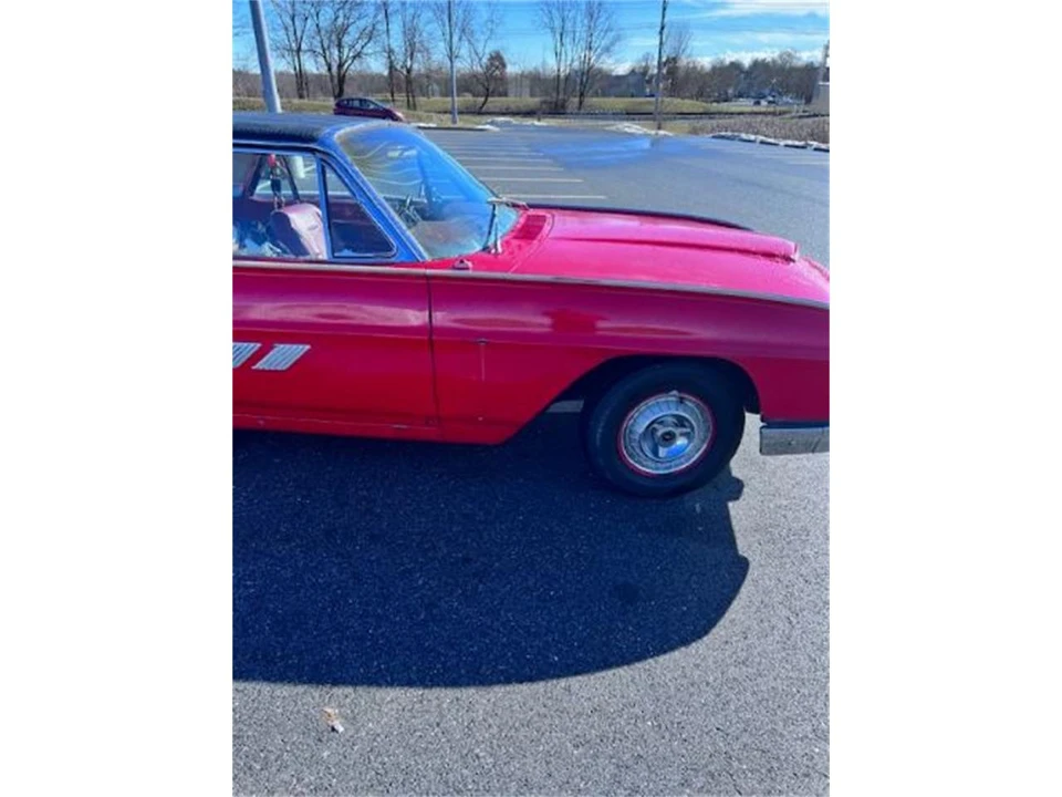 1963 Ford Thunderbird 3rd Gen - Image 11 of 30