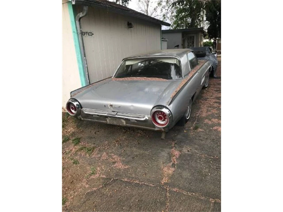1963 Ford Thunderbird 3rd Gen - Image 4 of 6