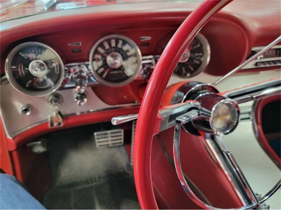 1963 Ford Thunderbird 3rd Gen - Image 8 of 17