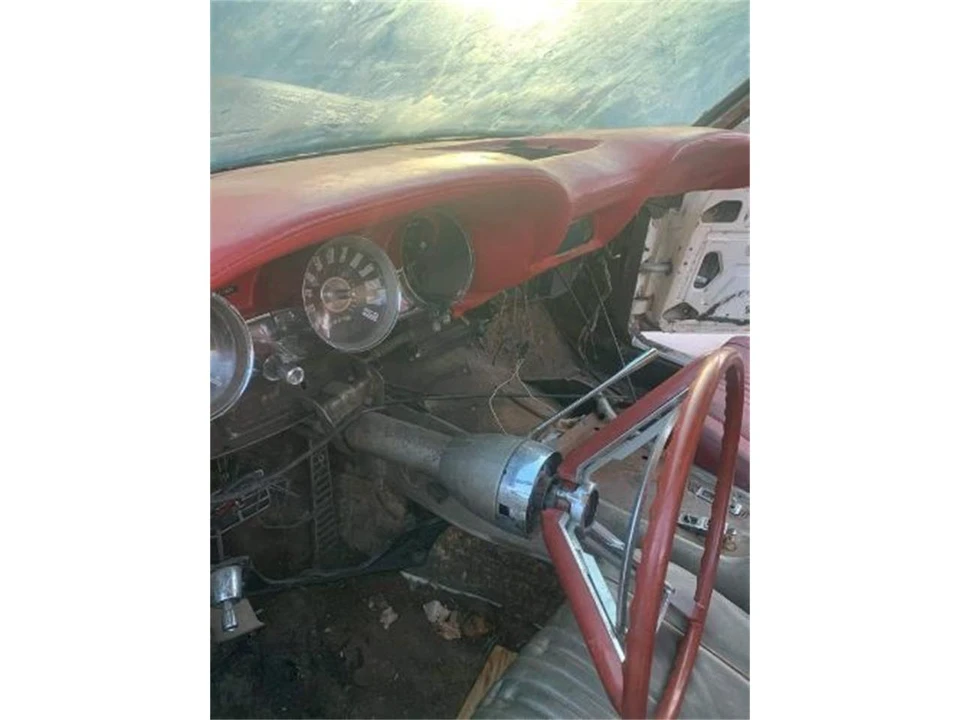 1963 Ford Thunderbird 3rd Gen - Image 9 of 10