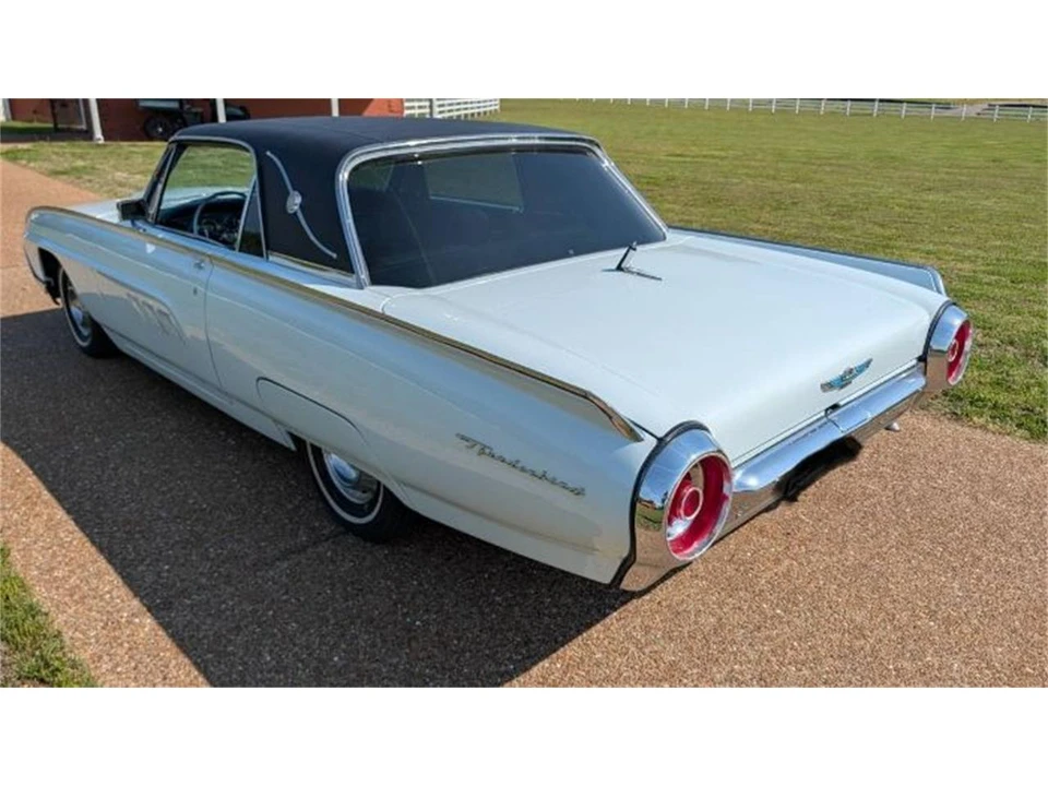1963 Ford Thunderbird 3rd Gen - Image 4 of 18