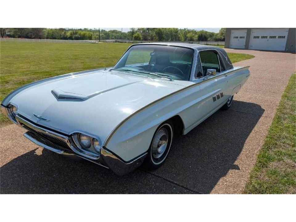 1963 Ford Thunderbird 3rd Gen - Image 10 of 18