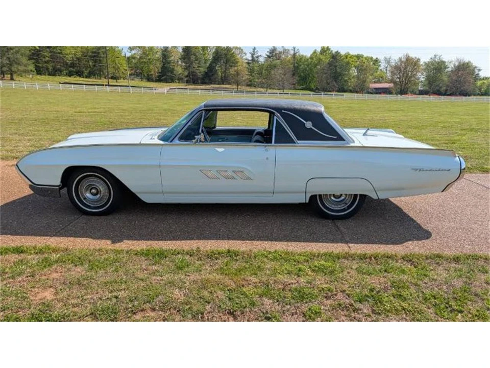1963 Ford Thunderbird 3rd Gen - Image 8 of 18